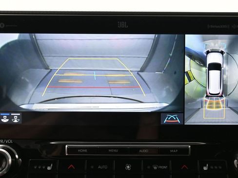 Used 2020 Toyota Highlander Platinum AWD/4WD image 21