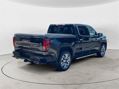 Used 2024 GMC Sierra 1500 Denali image 5