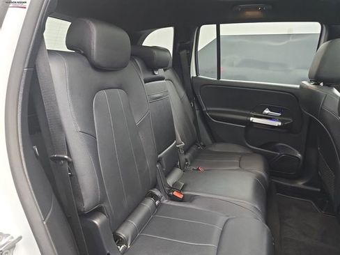 Used 2022 Mercedes-Benz GLB 250 4MATIC image 49
