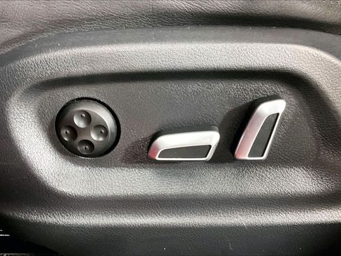 Used 2018 Audi Q3 2.0T Premium FWD image 30
