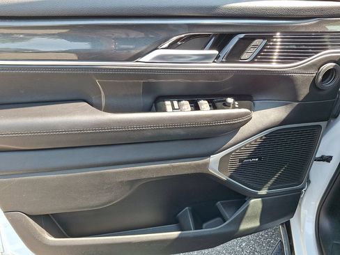 Certified 2023 Jeep Wagoneer 4WD image 13