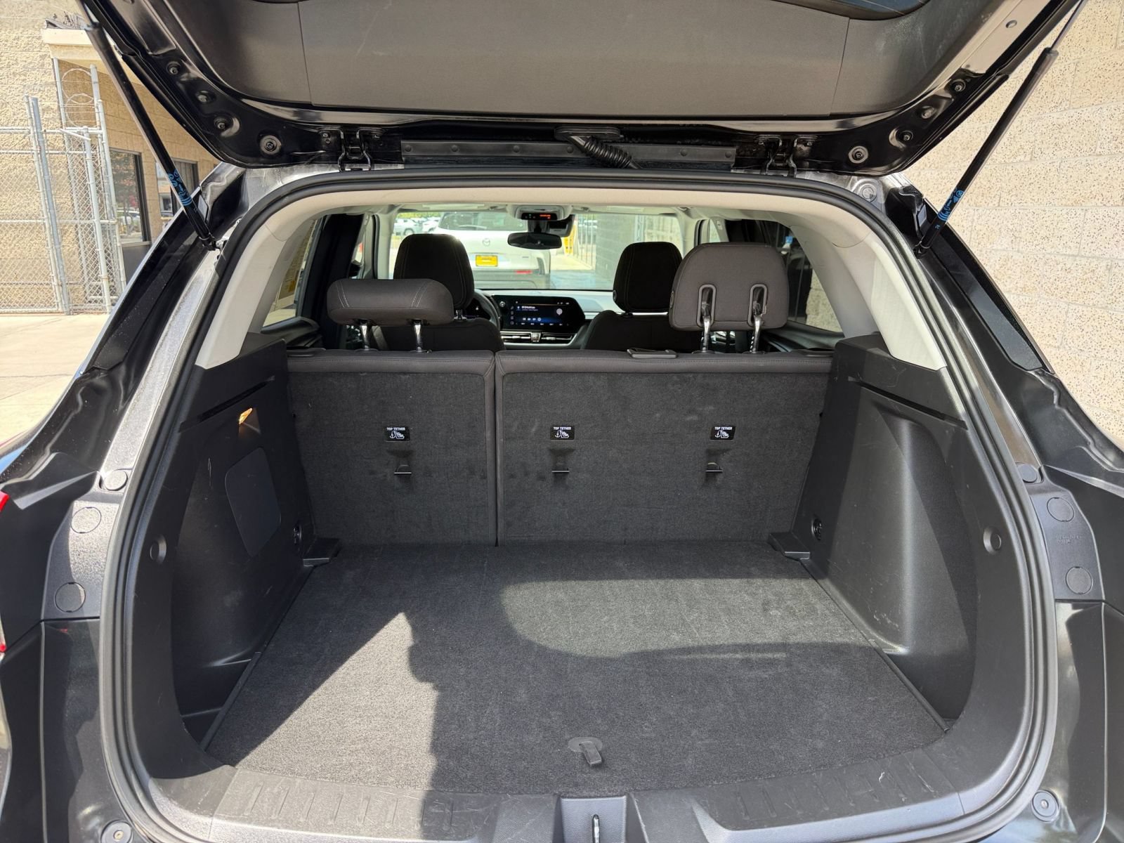 Used 2025 Chevrolet TrailBlazer LT FWD image 29
