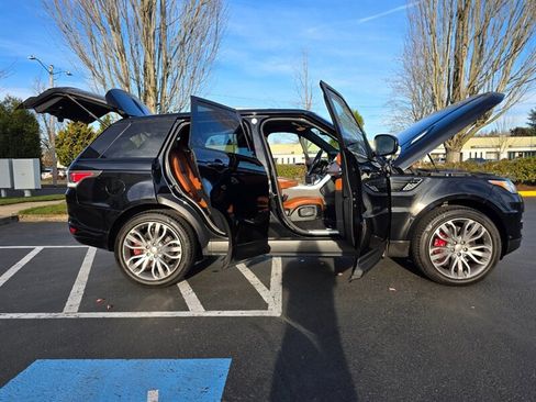Used 2014 Land Rover Range Rover Sport Supercharged image 24