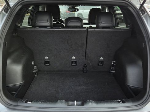 Used 2024 Jeep Compass Limited image 25