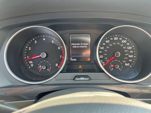 Used 2021 Volkswagen Tiguan SE image 10