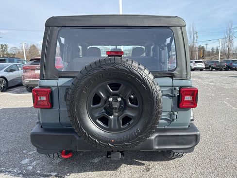 Used 2025 Jeep Wrangler Sport image 3