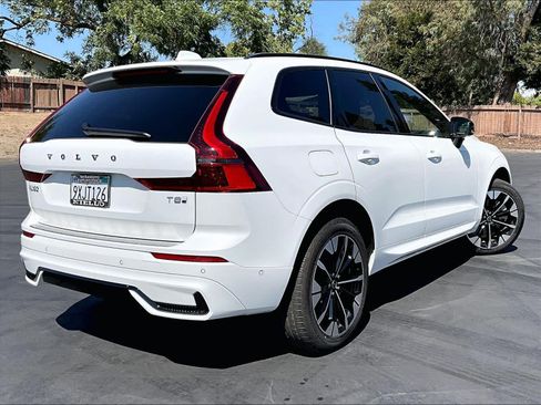 Used 2026 Volvo XC60 T8 Plus w/ Protection Package Premier AWD/4WD image 2