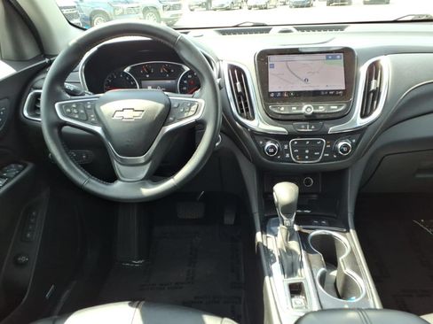 Used 2022 Chevrolet Equinox Premier FWD image 13