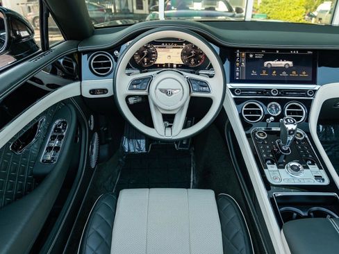 Used 2022 Bentley Continental GT Speed image 28