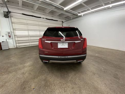 Used 2017 Cadillac XT5 Platinum image 5