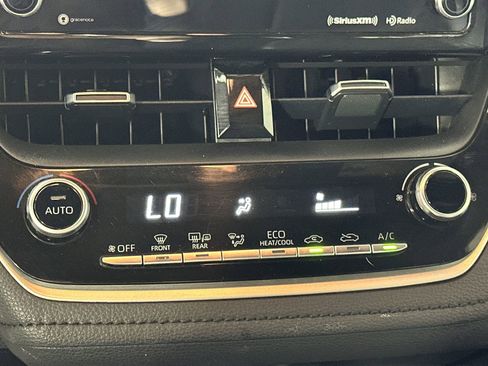 Used 2021 Toyota Corolla XSE image 23