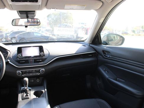 Used 2023 Nissan Altima 2.5 S FWD image 21