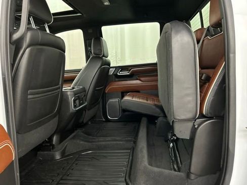 Used 2024 GMC Sierra 2500 Denali Ultimate AWD/4WD image 13
