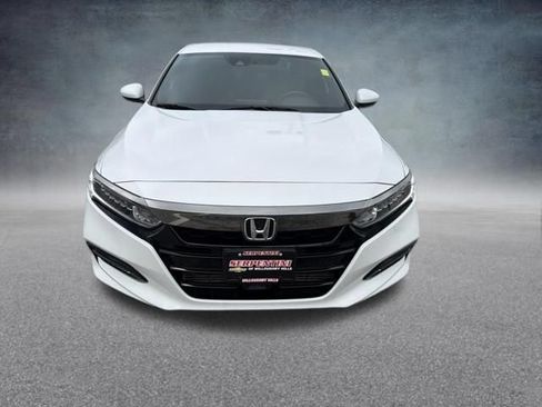 Used 2018 Honda Accord Sport image 3