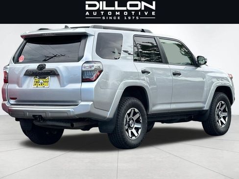 Used 2019 Toyota 4Runner TRD Off-Road Premium AWD/4WD image 4
