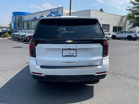 Used 2025 Chevrolet Tahoe LT AWD/4WD image 4