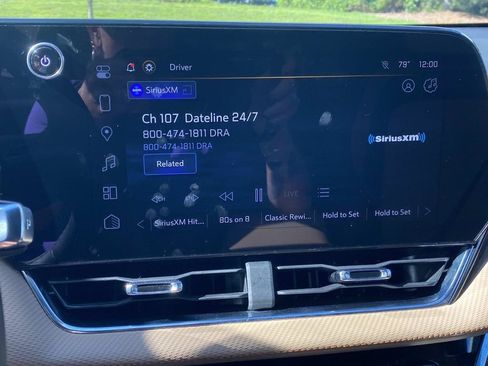 Used 2025 Chevrolet Equinox ACTIV w/ Safety and Technology Package FWD image 25