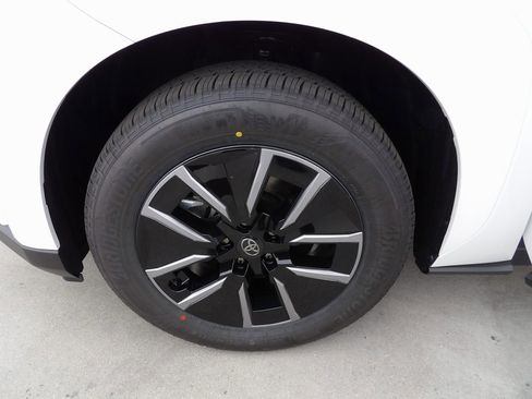 New 2026 Toyota bZ XLE image 19