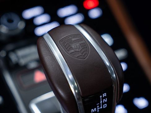 Used 2021 Porsche Cayenne Turbo AWD/4WD image 58