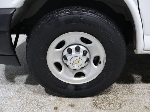 Used 2023 Chevrolet Express 3500 LS image 9