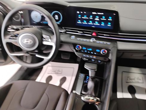 Used 2024 Hyundai Elantra SEL image 53