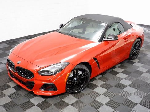 New 2026 BMW Z4 sDrive30i w/ Shadowloine Package RWD image 2