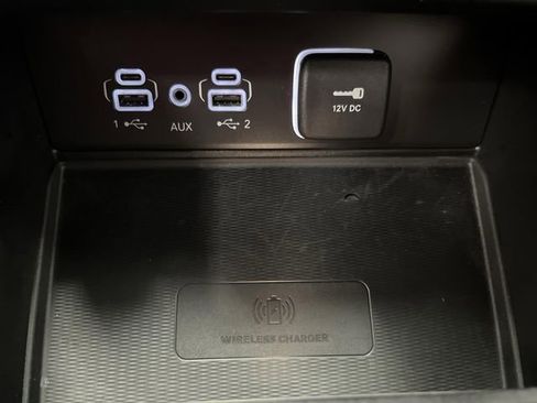 Used 2023 Jeep Grand Cherokee Altitude image 24