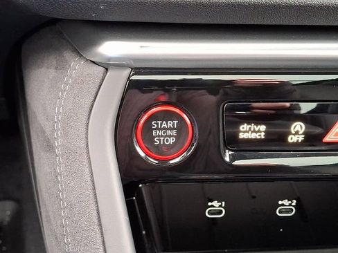 Used 2025 Audi SQ5 Premium Plus image 24