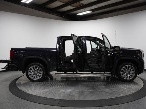 New 2026 GMC Sierra 1500 Denali w/ Denali Reserve Package image 13