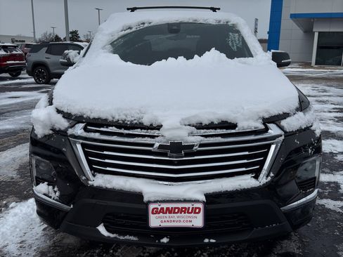 Used 2023 Chevrolet Traverse Premier w/ LPO, Floor Liner Package image 3