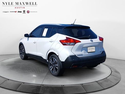 Used 2020 Nissan Kicks SV FWD image 14