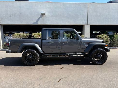 Used 2020 Jeep Gladiator Sport w/ Quick Order Package 24S AWD/4WD image 3
