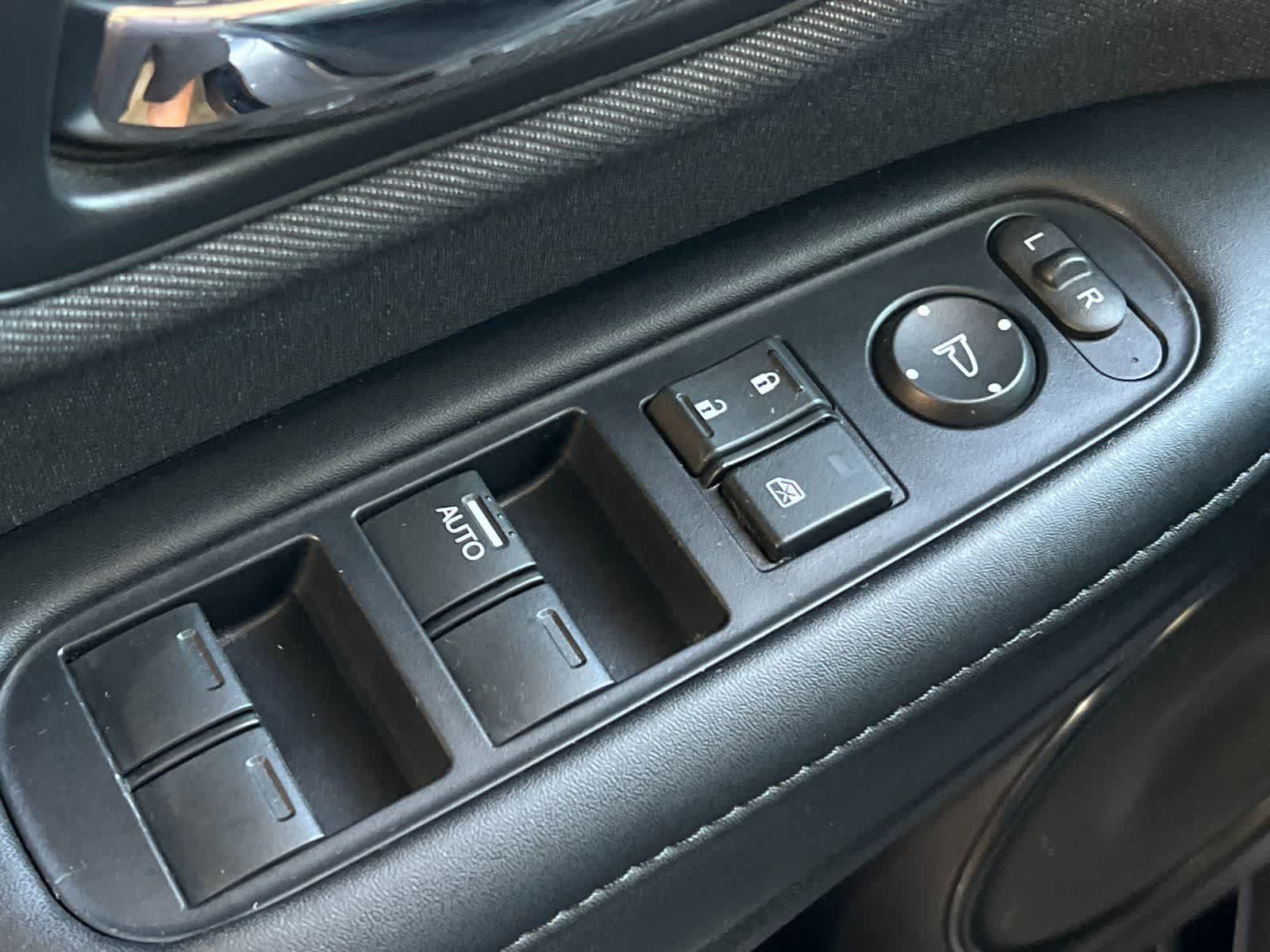 Used 2019 Honda HR-V Sport image 14