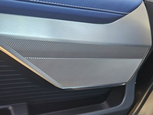 New 2026 Cadillac Vistiq Premium Luxury w/ LPO, Floor Liner Package image 23