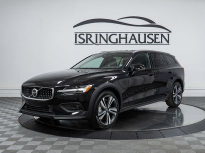 Used 2024 Volvo V60 B5 Cross Country Plus
