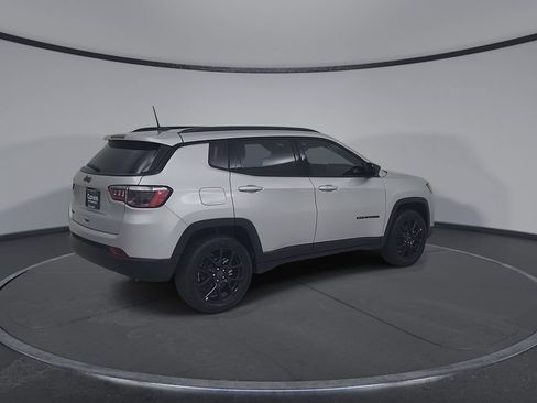 New 2026 Jeep Compass Latitude AWD/4WD image 15