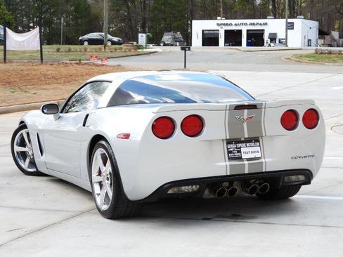Used 2009 Chevrolet Corvette Coupe image 18