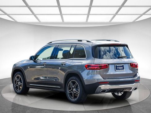 New 2026 Mercedes-Benz GLB 250 image 2