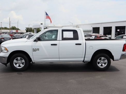 Used 2022 RAM 1500 Classic SLT w/ Electronics Group AWD/4WD image 6