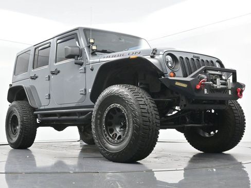Used 2013 Jeep Wrangler Unlimited Rubicon AWD/4WD image 41