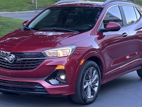 Used 2020 Buick Encore GX Select w/ Sport Touring Package image 2
