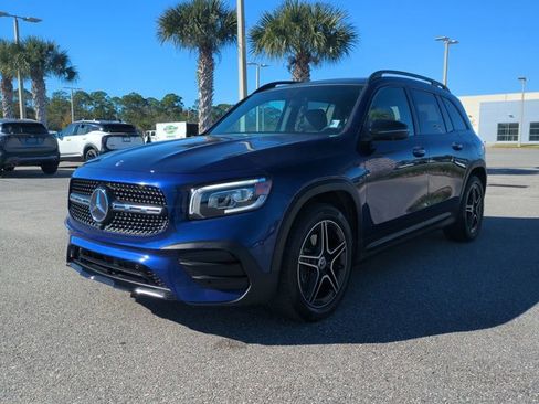 Used 2020 Mercedes-Benz GLB 250 w/ AMG Line image 9