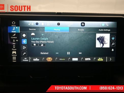 Used 2024 Jeep Wrangler High Altitude AWD/4WD image 13