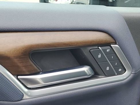 Certified 2025 Chevrolet Silverado 2500 High Country w/ Technology Package AWD/4WD image 19