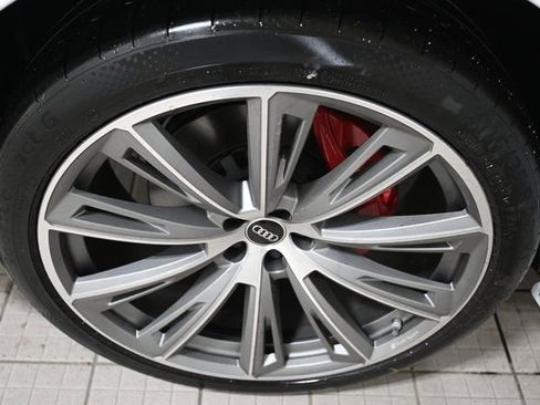 New 2026 Audi Q8 Prestige image 18