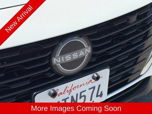 Used 2024 Nissan Sentra SV FWD image 8