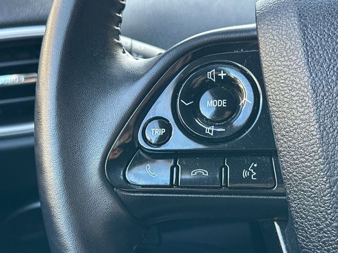 Used 2021 Toyota Prius Prime XLE image 32