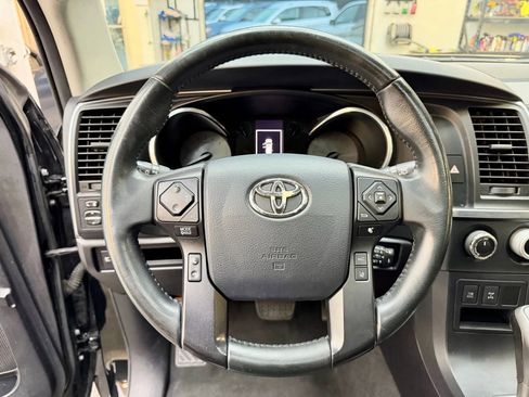 Used 2019 Toyota Sequoia TRD Sport image 12