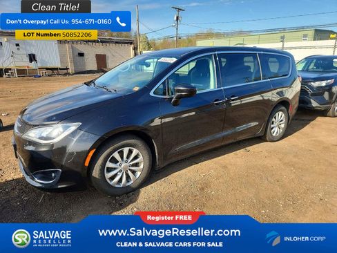 Used 2018 Chrysler Pacifica Touring Plus FWD image 1