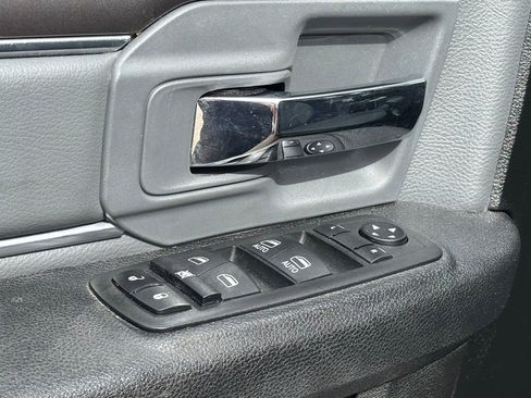 Used 2024 RAM 1500 Classic SLT image 23